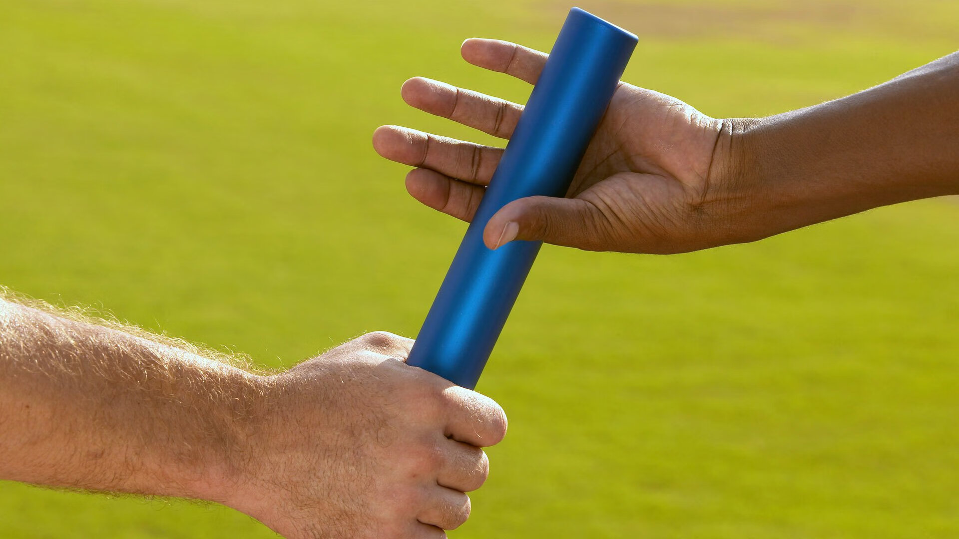 “尼古拉斯·桑特基的战术洞察与出色技巧，助力阿根廷美洲狮队重新崛起”